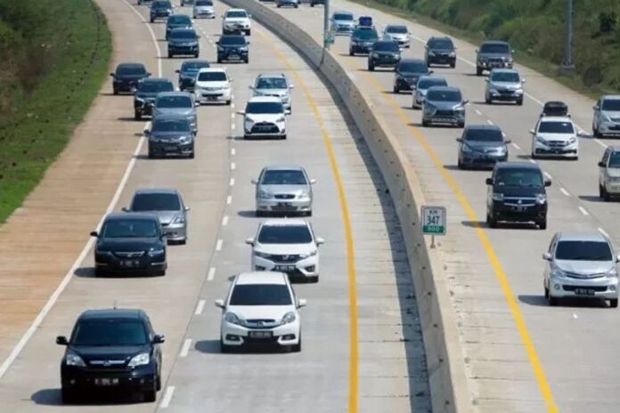 Kehabisan Bensin di Jalan Tol